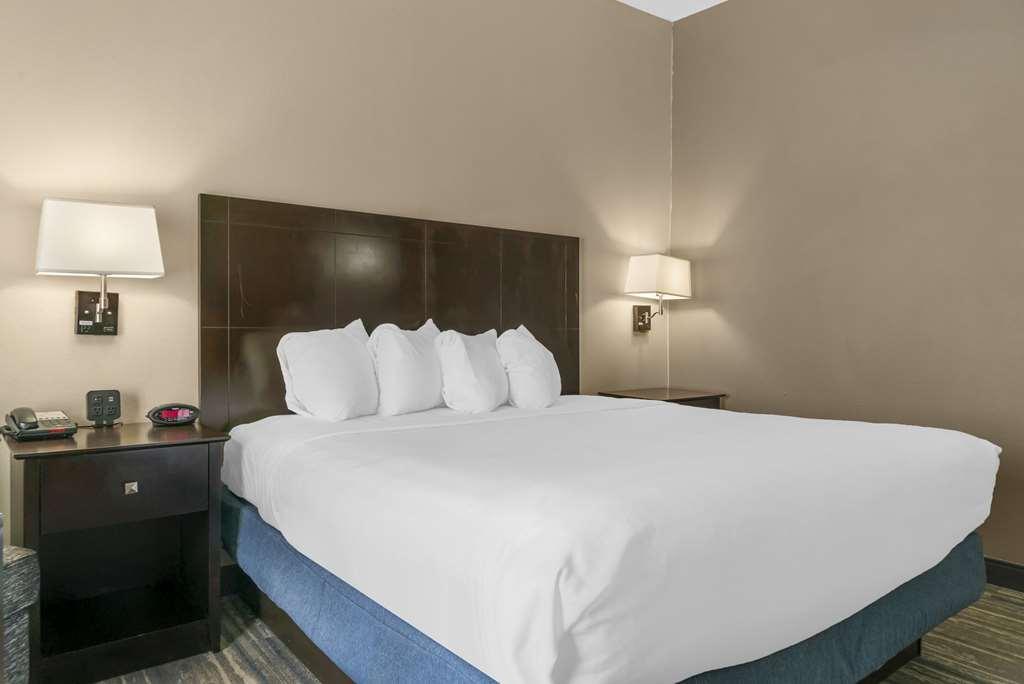 Comfort Inn & Suites Toledo Oda fotoğraf