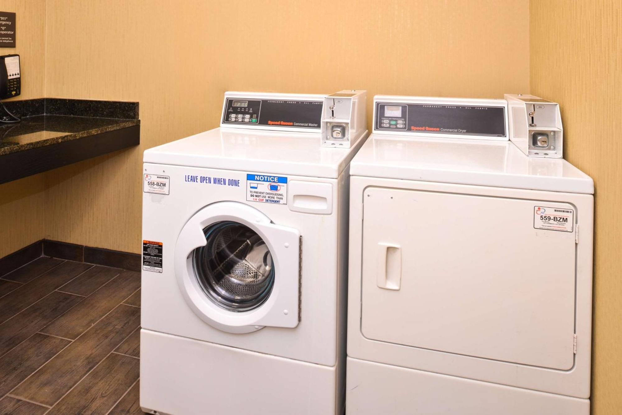 Comfort Inn & Suites Toledo Dış mekan fotoğraf