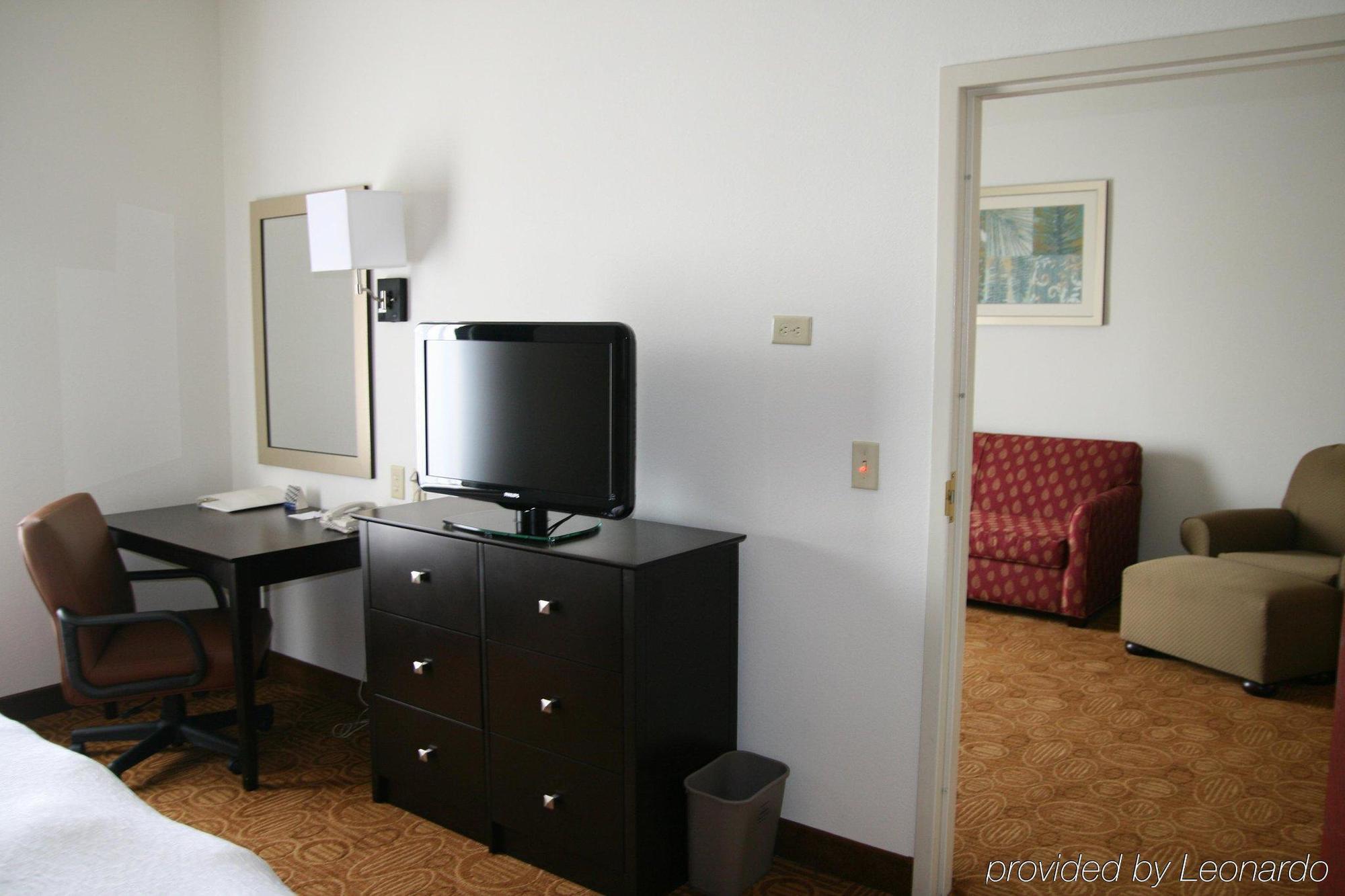 Comfort Inn & Suites Toledo Oda fotoğraf