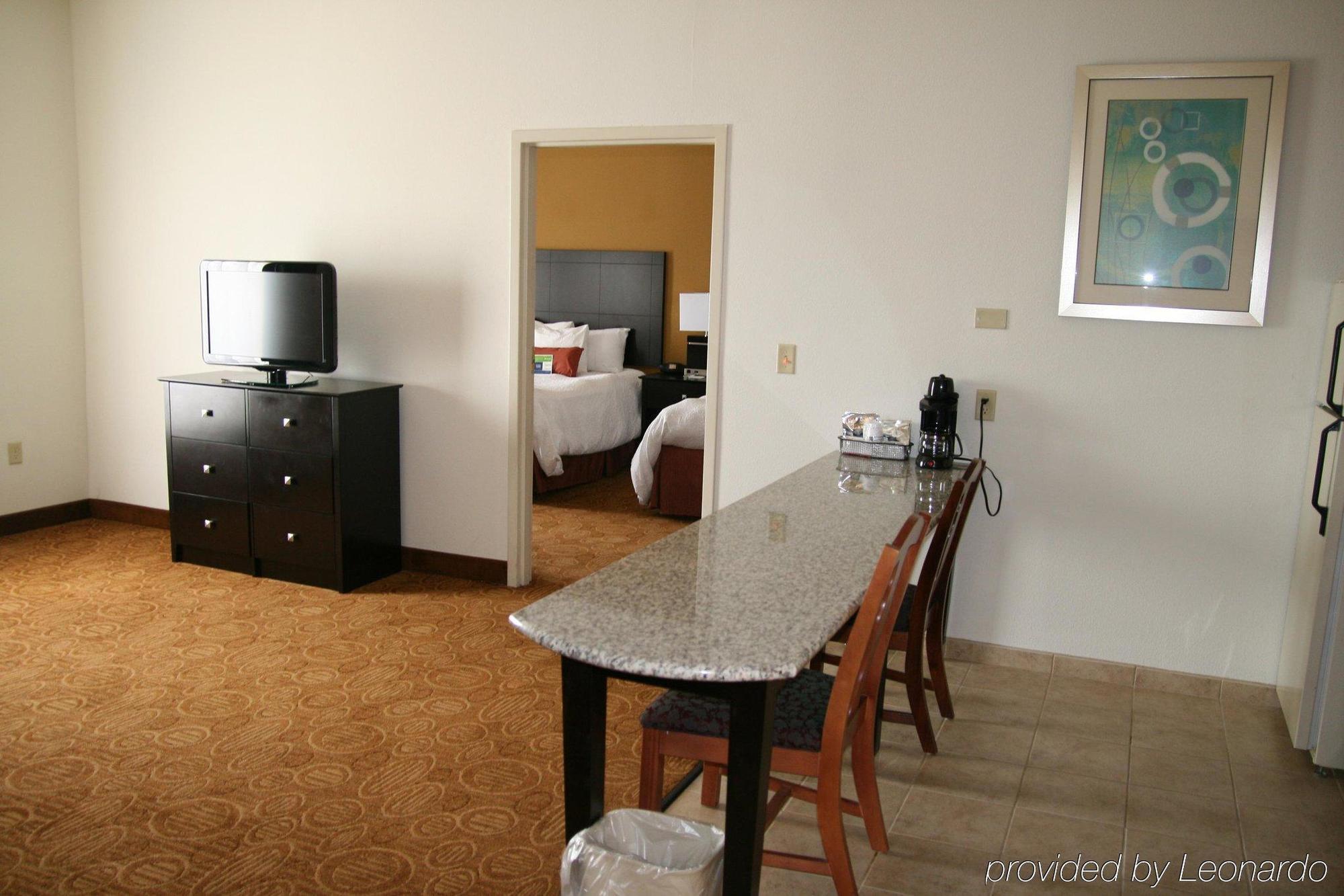 Comfort Inn & Suites Toledo Oda fotoğraf