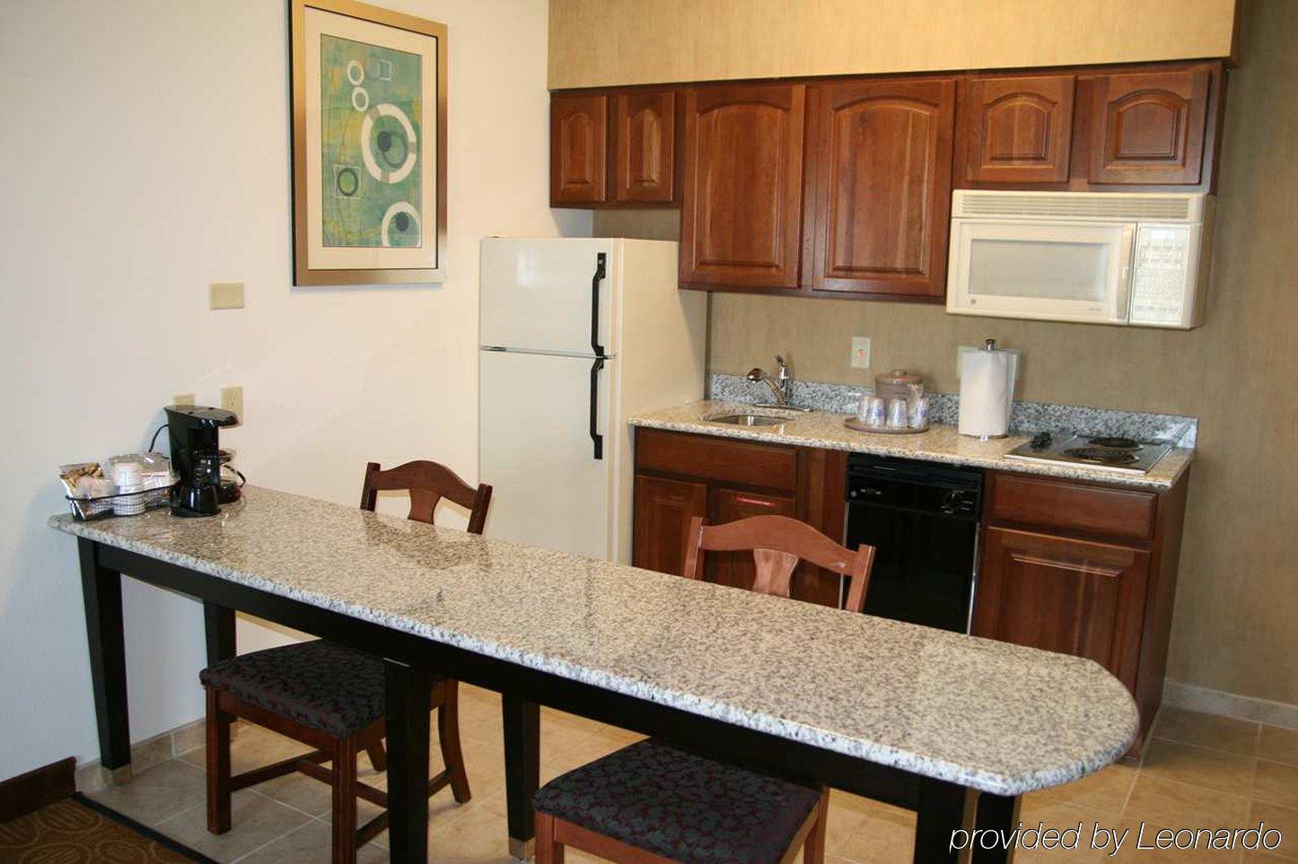 Comfort Inn & Suites Toledo Oda fotoğraf